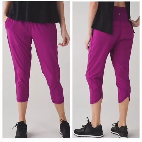 Lululemon Tranquil Crop Pull On Pants Size 8 Fuchsia Pink Athleisure High Rise - Picture 2 of 10